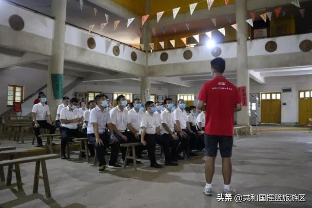 743d2a8199ed44cfb5c7ef68ad740bfc.jpg